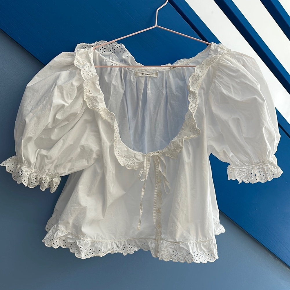 DOEN Elegant White Lace Trim Blouse